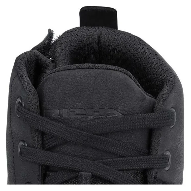 Buty krótkie RICHA TRAVIS WP BLACK czarny