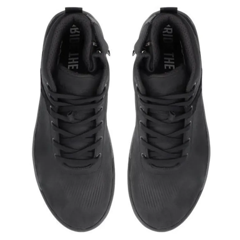 Buty krótkie RICHA TRAVIS WP BLACK czarny