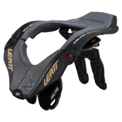 Ochraniacz karku LEATT 5.5 NECK BRACE STEALTH czarny