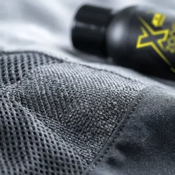 Płyn do prania odzieży motocyklowej XZONE 300ml