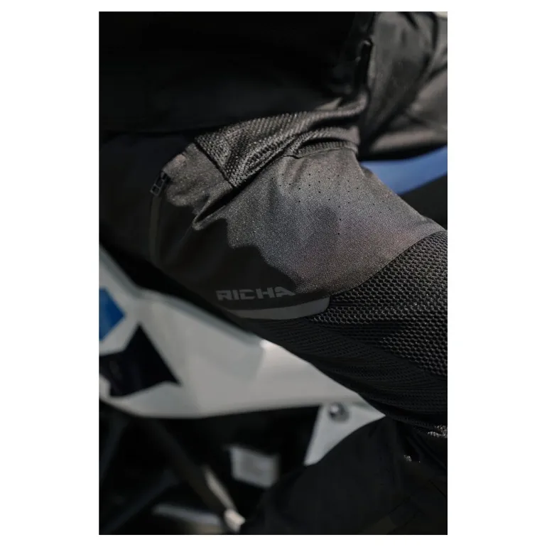 Spodnie tekstylne RICHA AIRVENT EVO 3 SHORT BLACK czarny